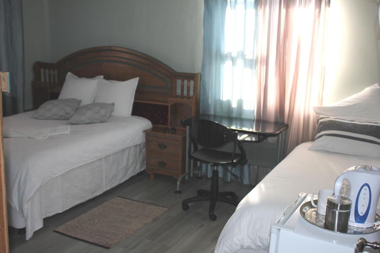 Coco Palm Bed & Breakfast Windhoek Kültér fotó
