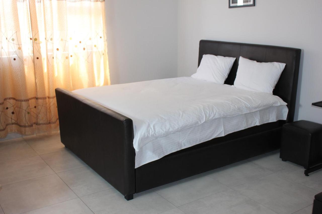 Coco Palm Bed & Breakfast Windhoek Kültér fotó