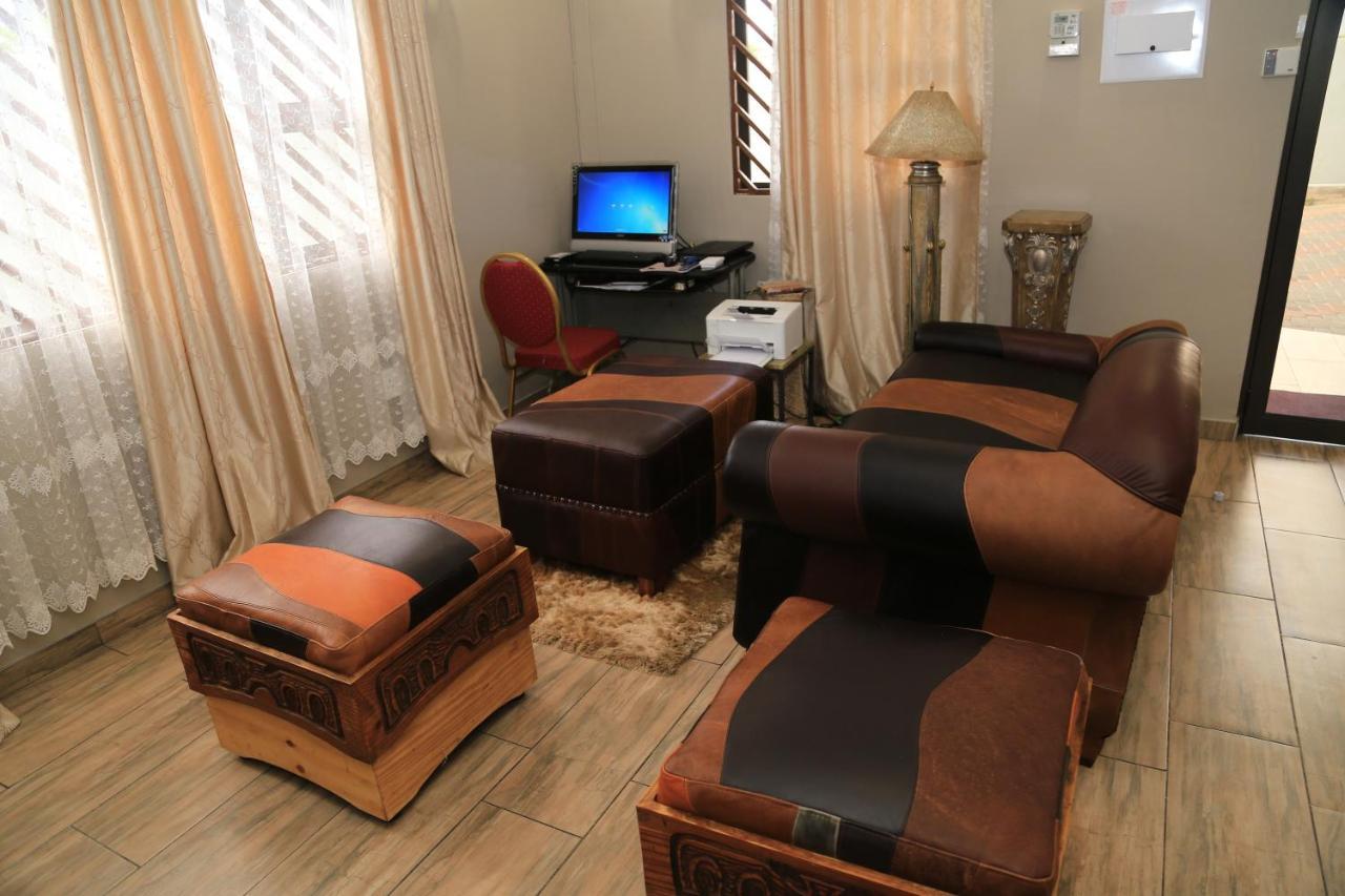 Coco Palm Bed & Breakfast Windhoek Kültér fotó